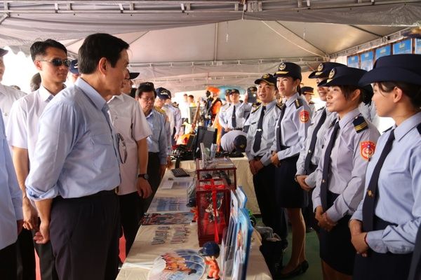總統參觀本署人才招募區
