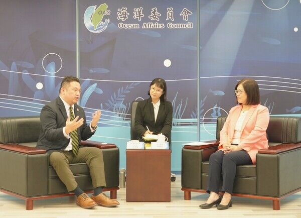 管主任委員與台灣美國商會林博智執行長對談