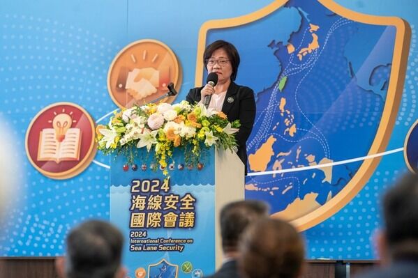 圖2：海洋委員會政務副主任委員吳美紅開幕致詞