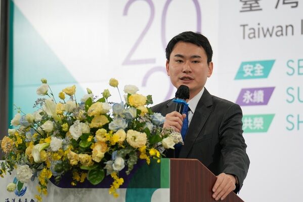 陳冠廷委員表示立法院也正與相關單位密切合作，在海底電纜安全與新興科技應用等議題上推動制度建構與資訊透明，強化我國海洋情勢掌握與治理能力