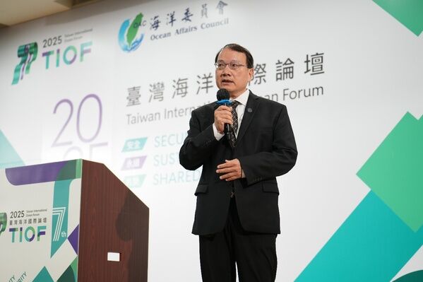 呂教授建議可由大專校院牽頭，建立跨部門協作平台，發展具區域特色的藍色職能認證與高端海事服務體系，讓台灣海洋城市不僅是運輸中樞，更成為藍色經濟創新的前哨站