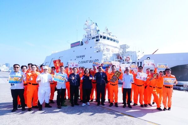 海洋委員會及海巡署預祝全體國人新年快樂