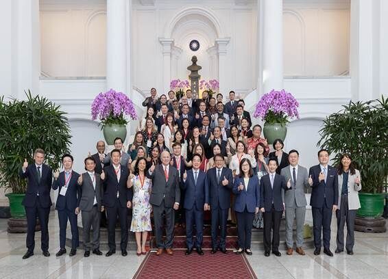 Image Caption: International dignitaries at the 2025 Taiwan International Ocean Forum with President Lai Ching-te