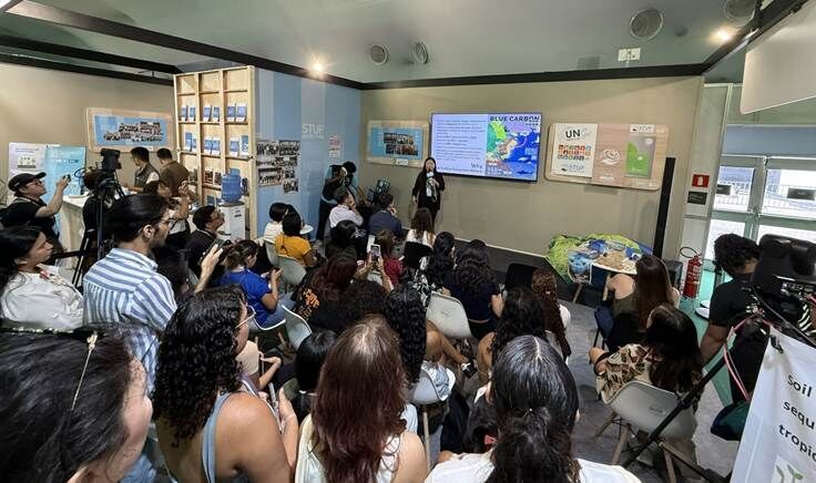Photo caption: Director-General Lu Hsiao-Yun of the Ocean Conservation Administration delivers a keynote speech titled “Reshaping the Future of Blue Carbon: Restoration, Innovation, and Regional Partnerships.”