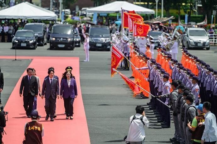 圖六/四千噸級雲林艦磅礡成軍